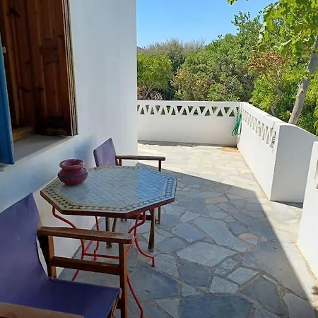 Bnb, Captain's House